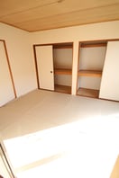  ロイヤルコート円座　B棟