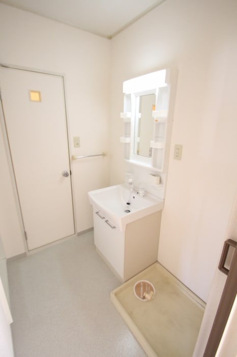  ロイヤルコート円座　B棟