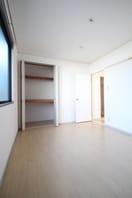  ロイヤルコート円座　B棟