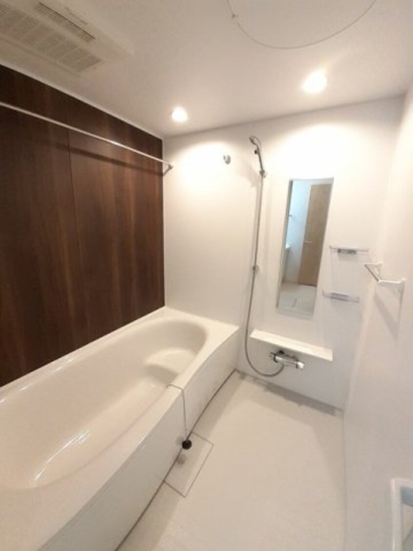  綾川ヒルズ　西館