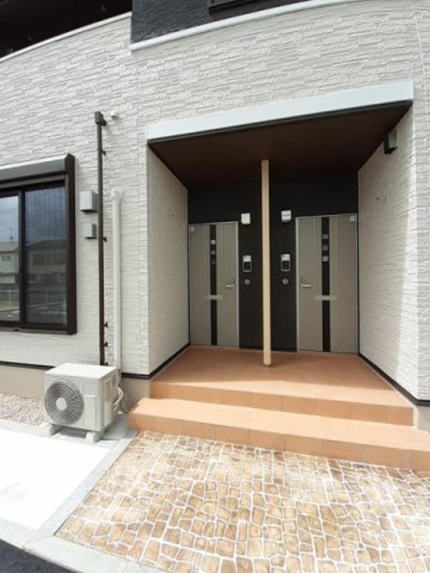  綾川ヒルズ　西館