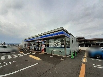 ローソン多肥上町平塚店さんまで600m ニューエルディム小山Ａ