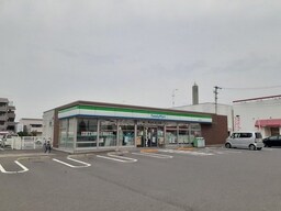ファミリーマート宇多津浜店まで400m