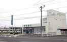 伊予銀行高松東店様まで450m オプスＫＡＭＩＦＵＫＵＯＫＡ