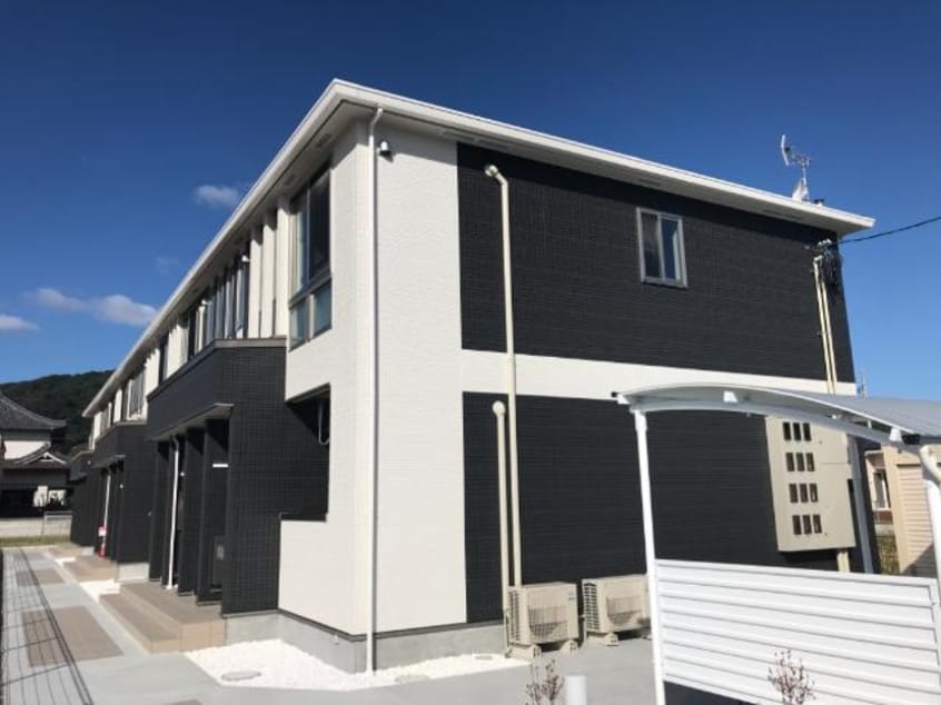 外観写真（夜） カンパニュラ