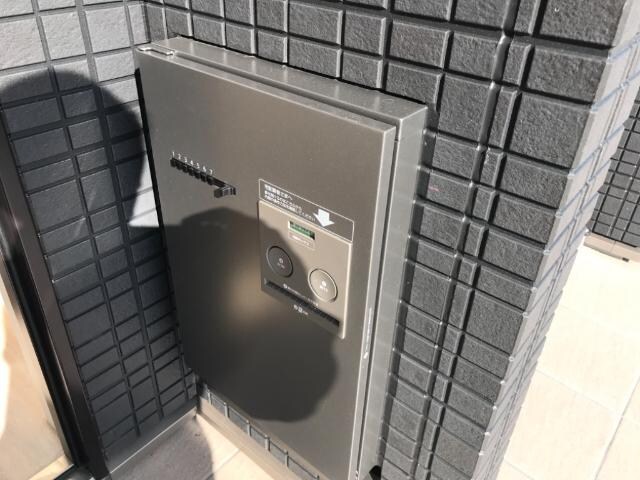 宅配ボックス カンパニュラ