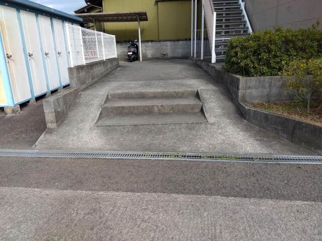  レオパレス坂出