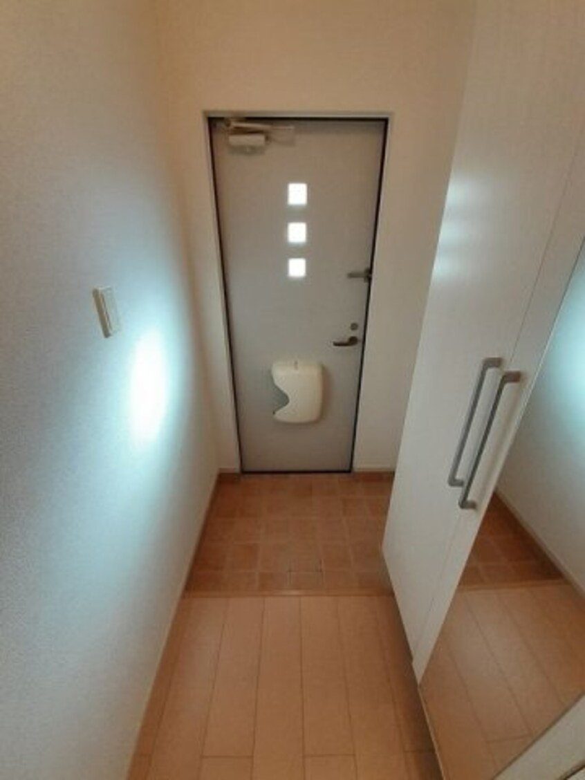  フェリーチェ　日新Ｂ