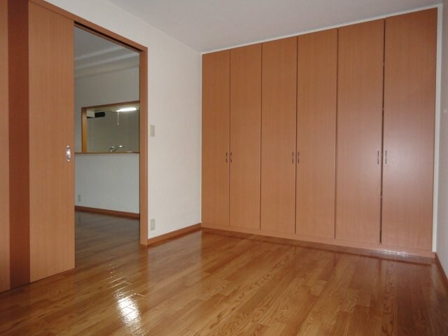 室内 ラティールⅡ