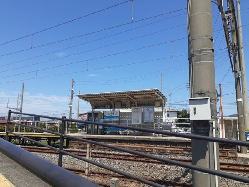 ＪＲ八十場駅まで2400m ビィ・フラットＡ