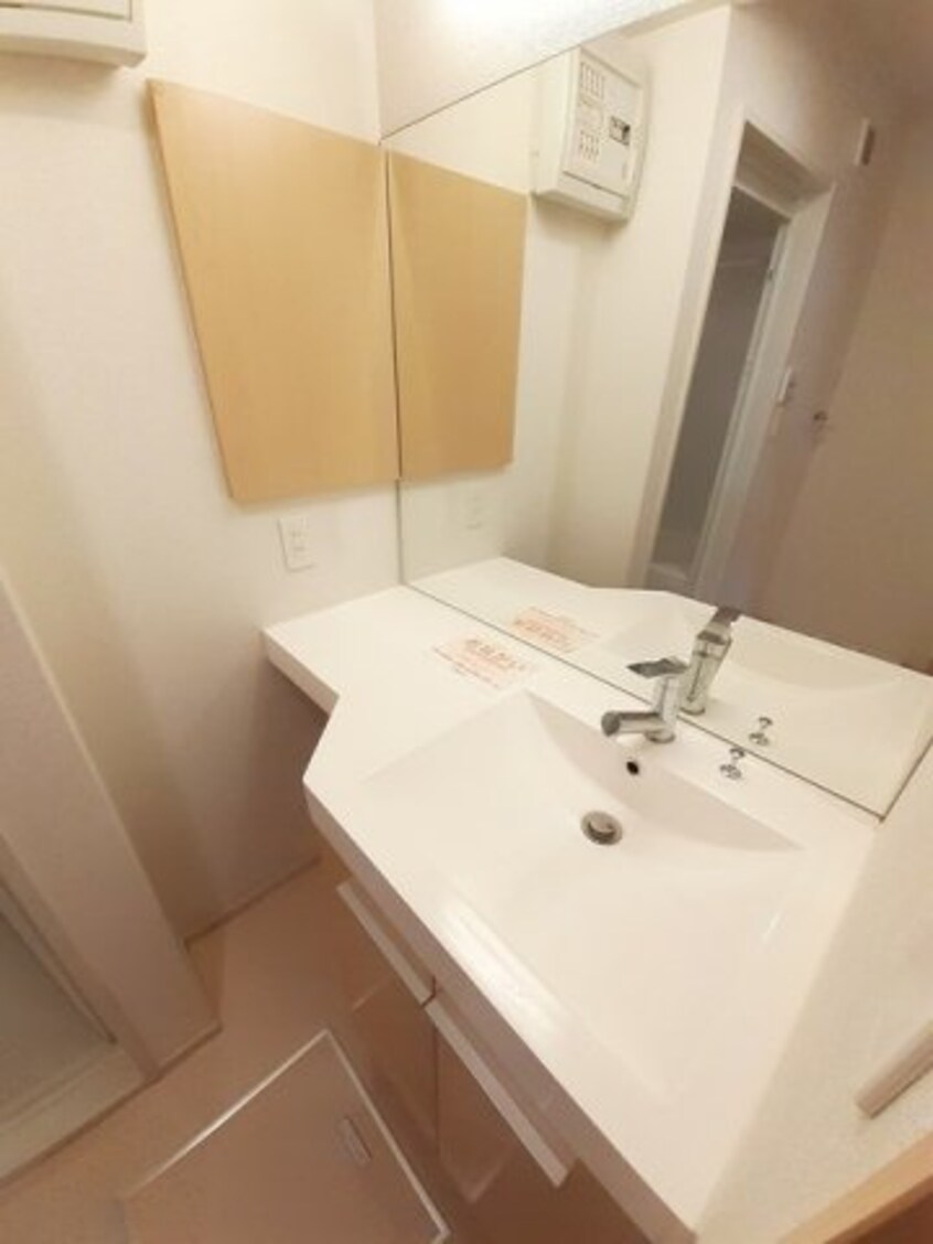  ラベリーズ・八幡