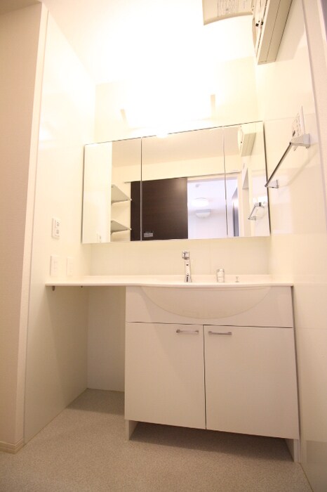  サンヒルズ伏石