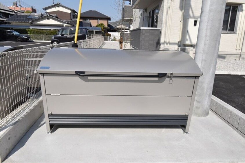  ユニヴェール　F棟