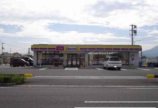 ミニストップ綾南町店さんまで1000m ＪＡＤＡ　Ｈｏｕｓｅ滝宮Ｆ