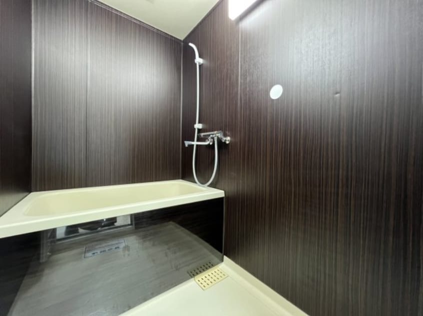  Ｒaffles Ｅlegance