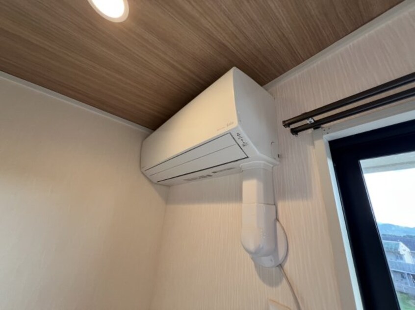  Ｒaffles Ｅlegance