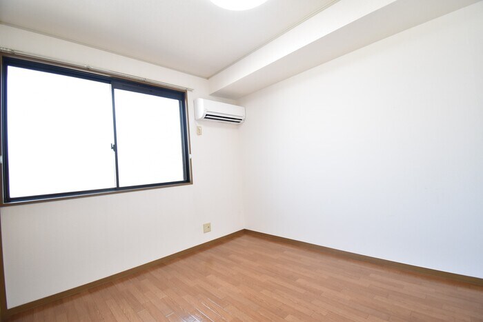  ドミール　タキグチ