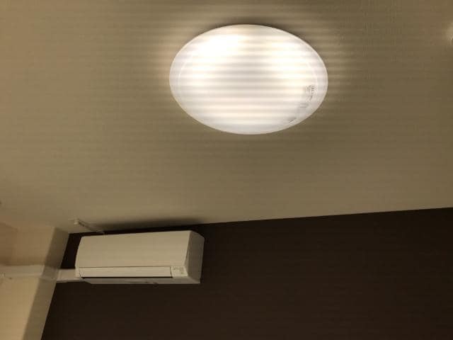 エアコンと照明 ソレイユ木太