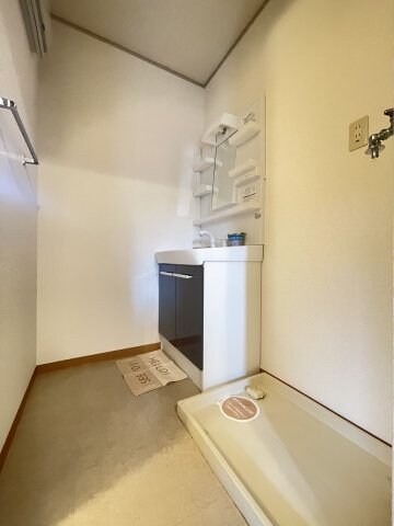  ユイマール　ガーデン　B棟