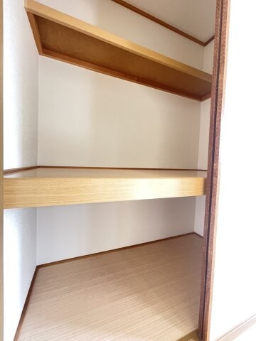  ユイマール　ガーデン　B棟