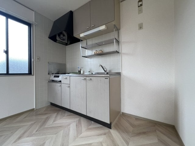  セジュール松縄 B棟