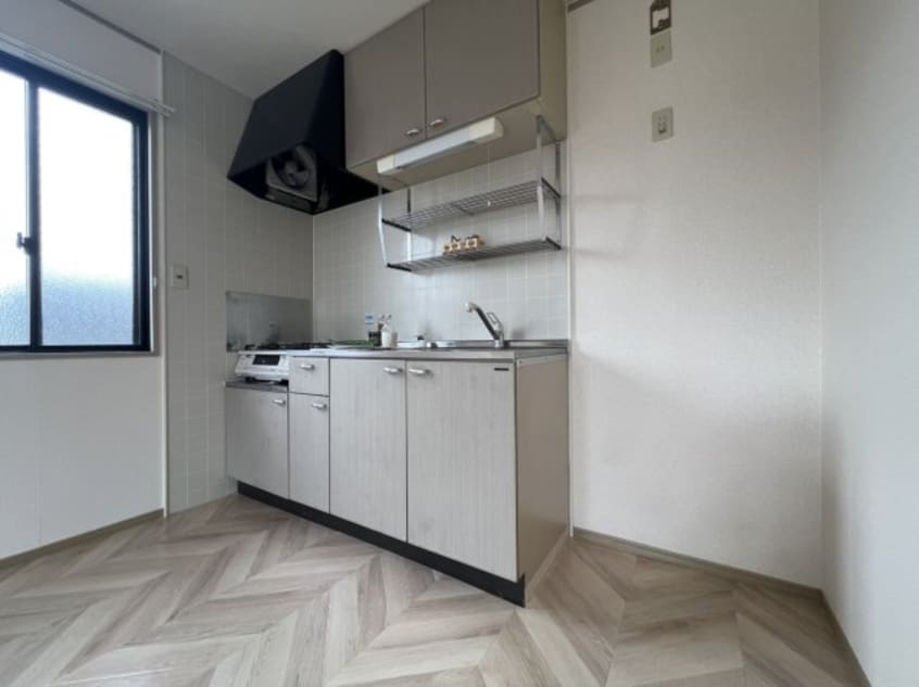  セジュール松縄 B棟