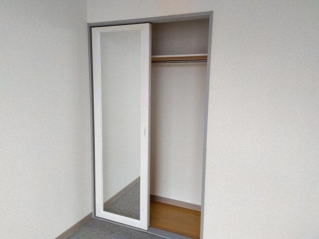  レオパレス宇多津