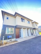 ウィステリア B棟の外観