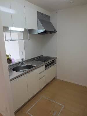  ウィステリア B棟