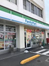 ファミリーマート 高松香西東店(コンビニ)まで708m コーポ渡辺