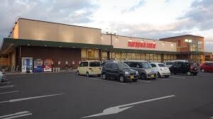 マルヨシセンター 木太店(スーパー)まで734m ポート　レーゼ木太Ｂ