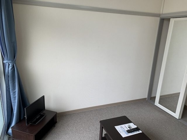  レオパレス栗林