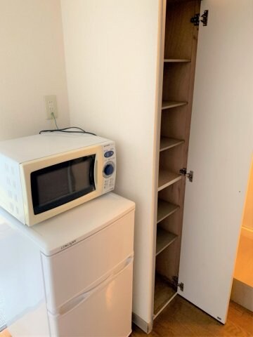  レオパレス栗林