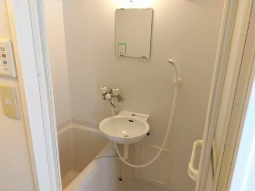  レオパレス久米東