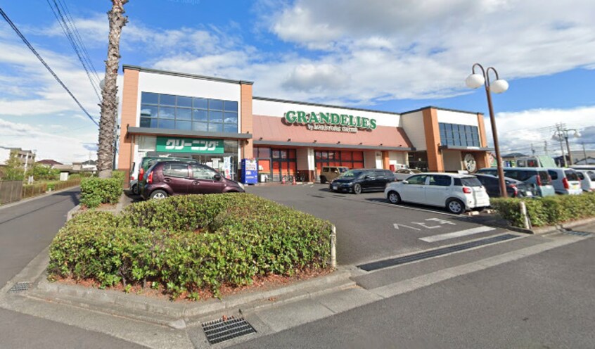 マルヨシセンター グランデリーズ太田店(スーパー)まで182m フォブール西公園