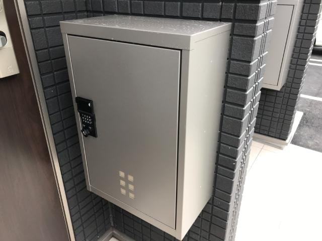 宅配ボックス アヴァンセ太田