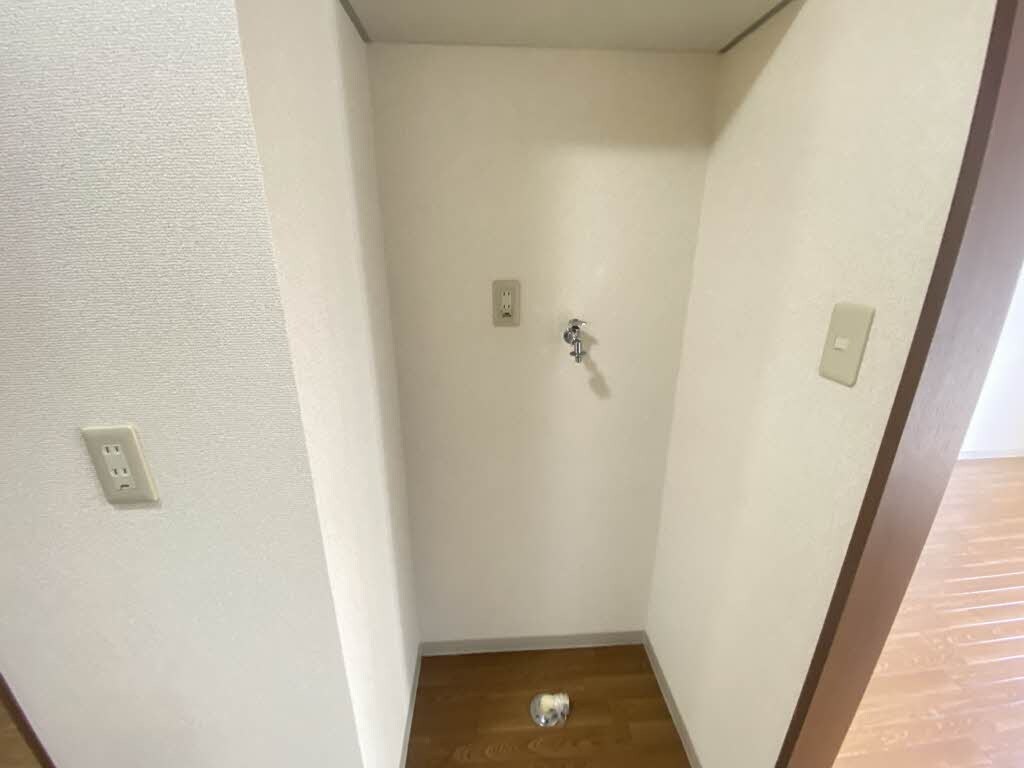  ディアス中塚　B棟