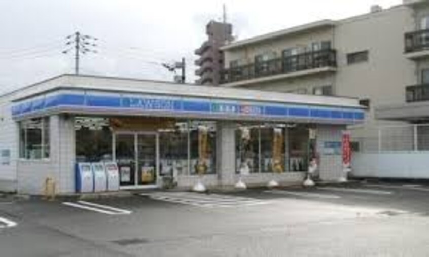 ローソン 高松伏石店(コンビニ)まで327m コスモ　ミヤ　Ｂ棟