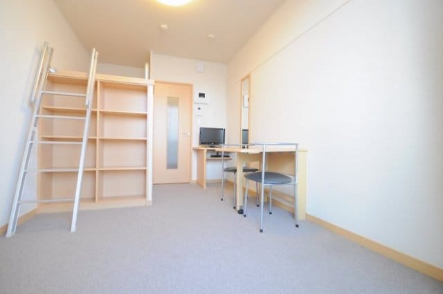  レオパレスアステック