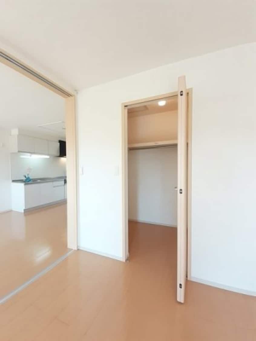  リバーサイド川島Ａ