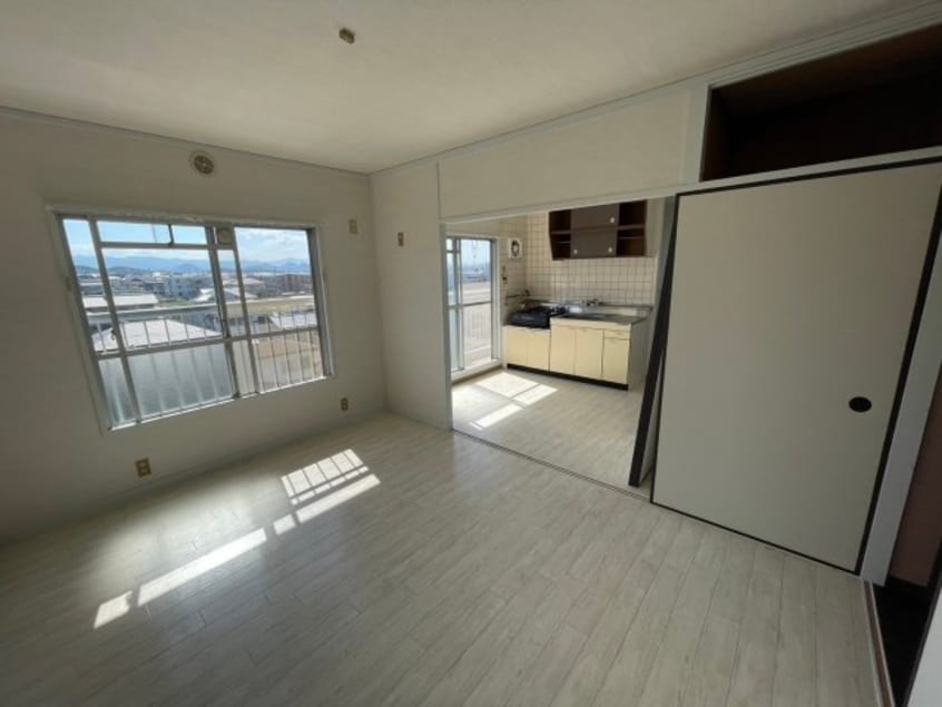  ラ・トゥール高松町　F1