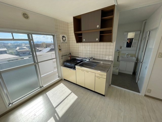  ラ・トゥール高松町　F1