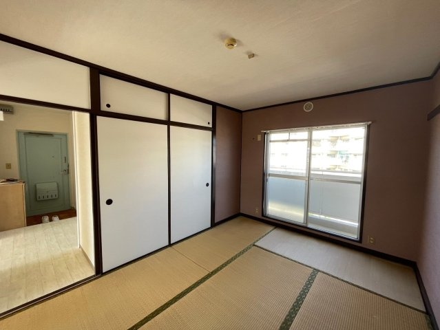  ラ・トゥール高松町　F1