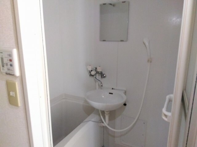  レオパレスルイーズ坂出