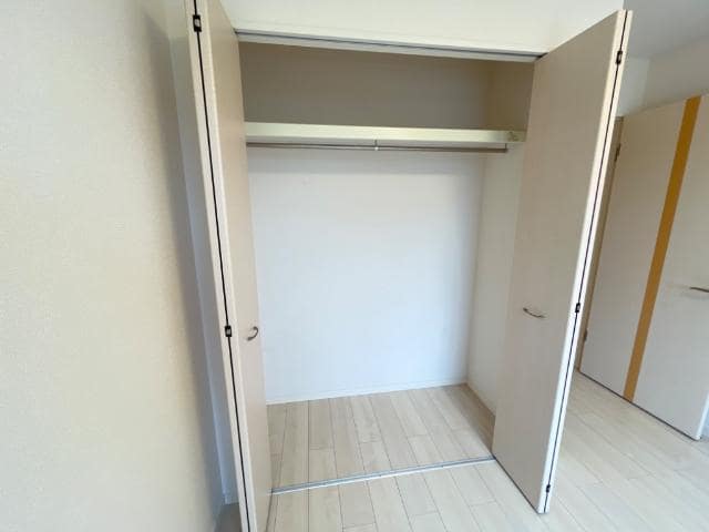 洋室クローゼット ヴェルジェⅡ