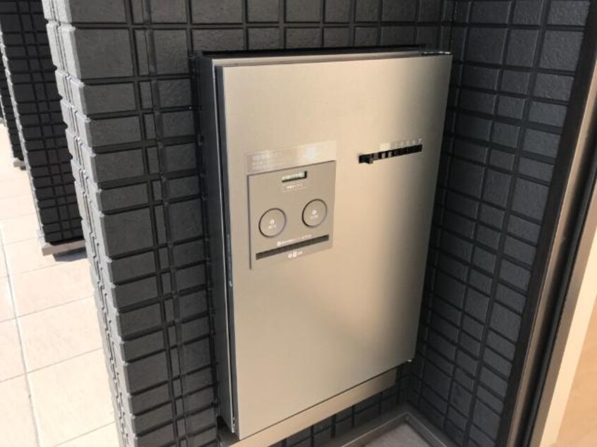 宅配ボックス カンパニュラ