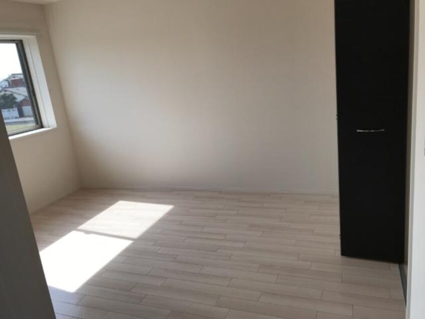 洋室 ヴィヴァーチェ