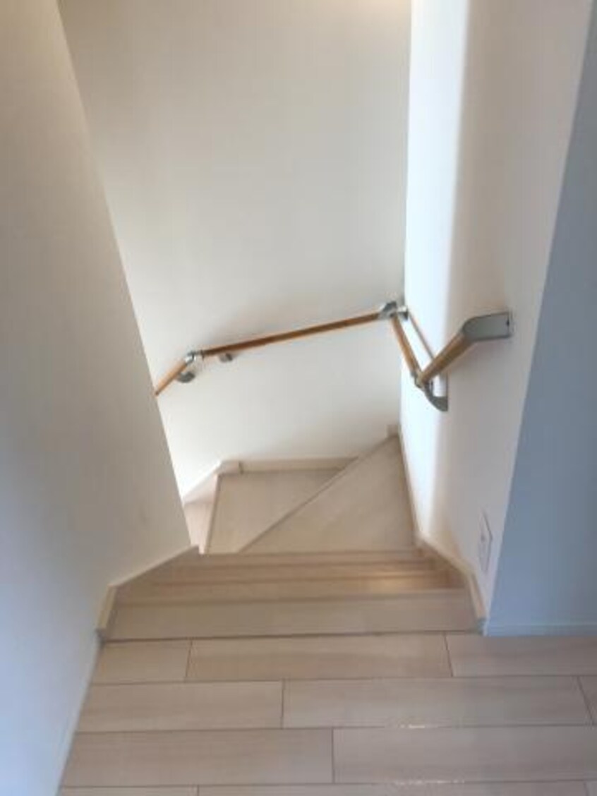 階段 ヴィヴァーチェ