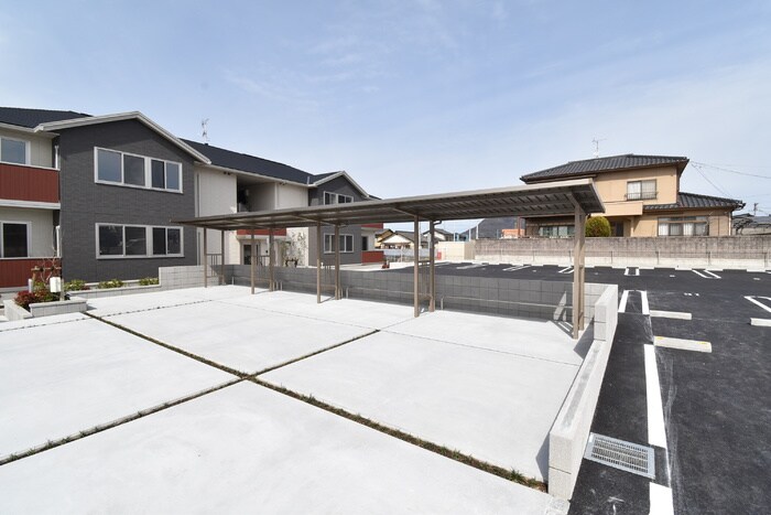  リリックガーデンA棟