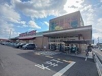マルヨシサンタ―松縄店さんまで1700m トルヴェ　ラ　フェーヴⅠ